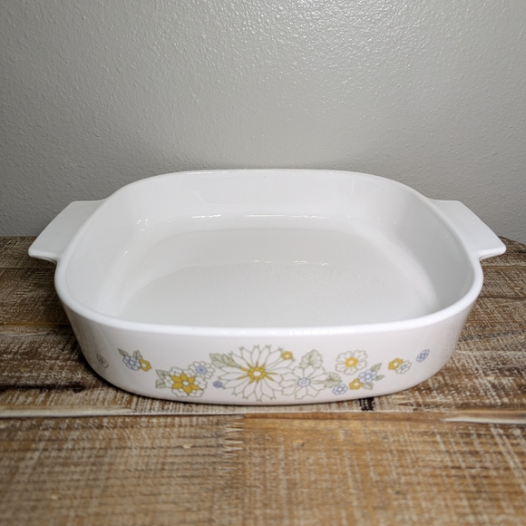 Vintage Corning Ware A-10-B casserole dish with lid - Picture 3 of 10